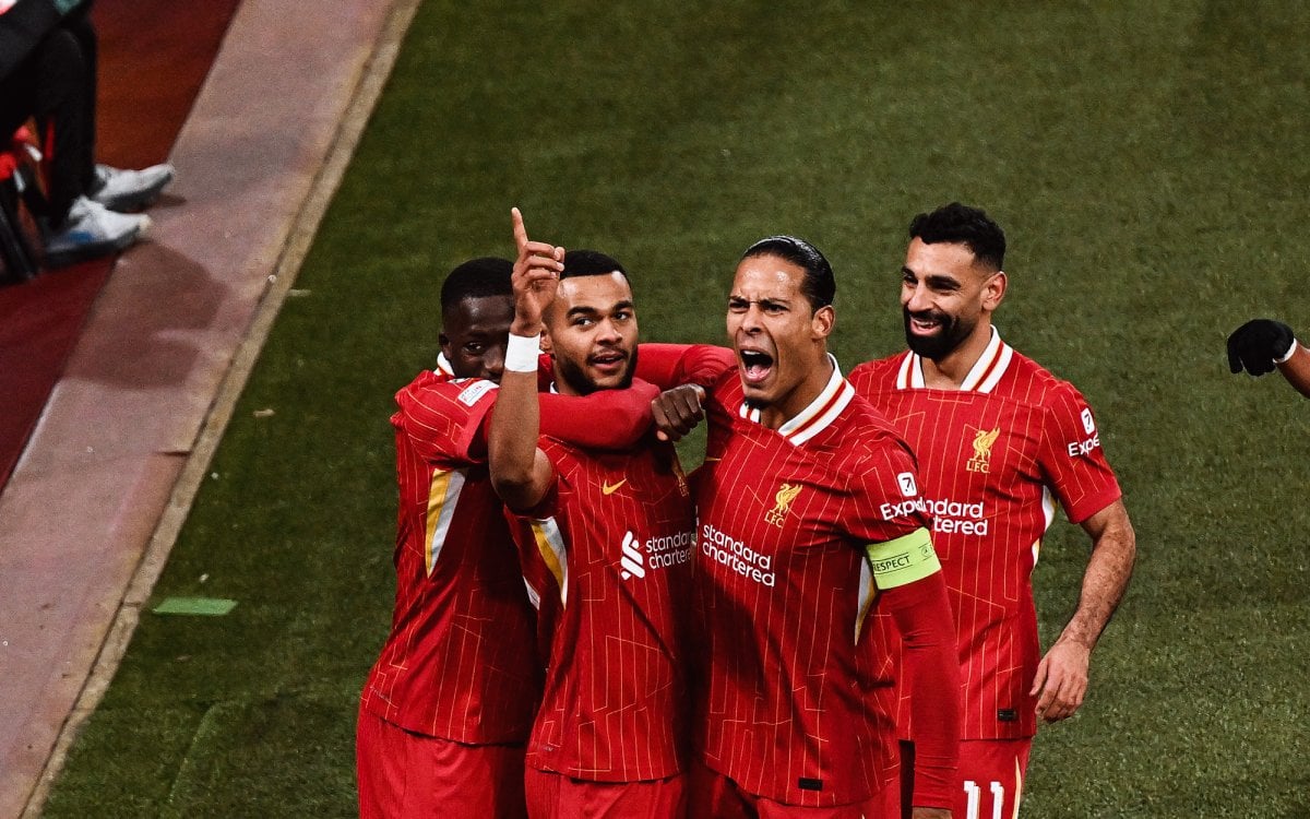 Liverpool y Dortmund triunfan en la Champions League