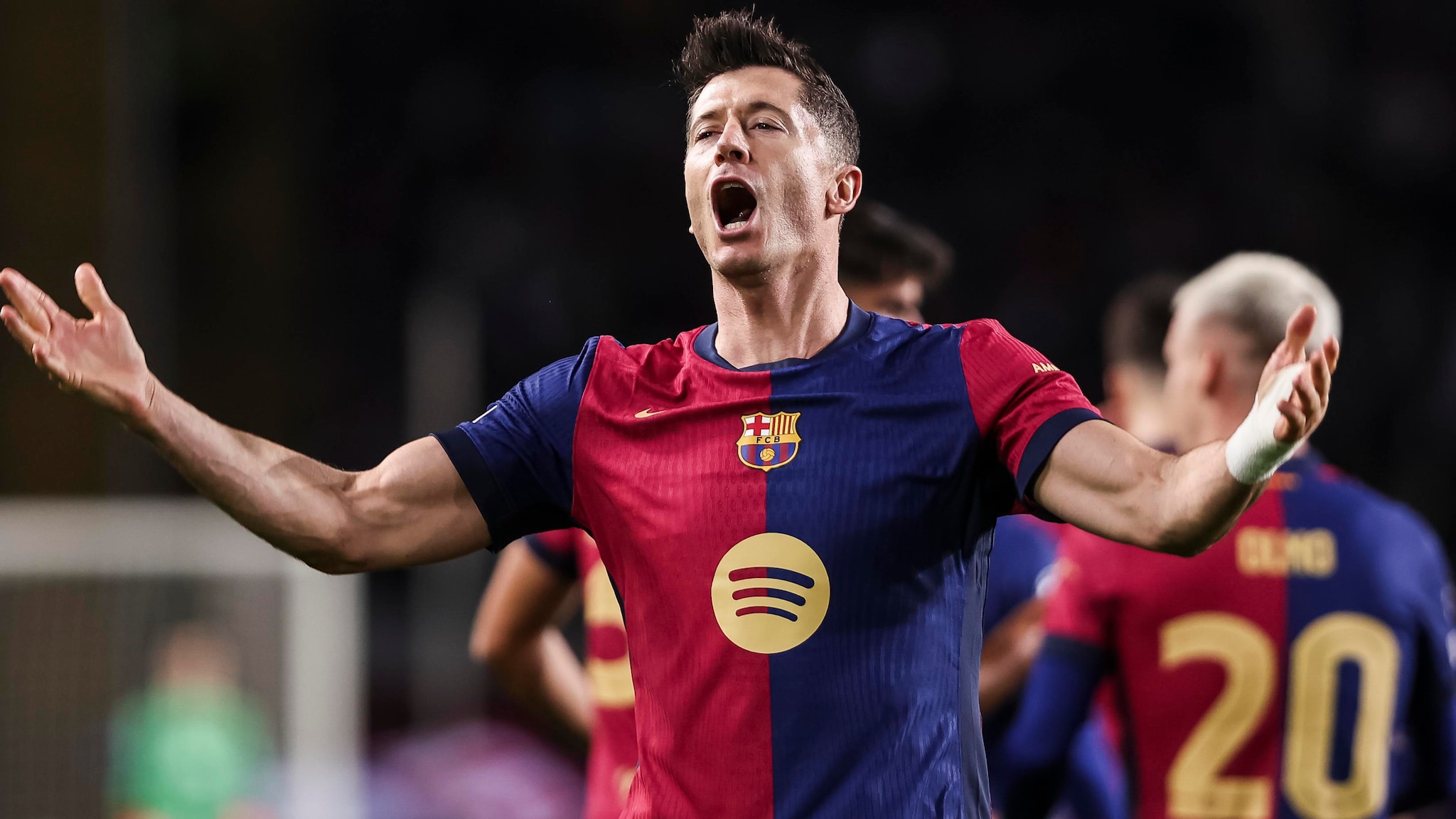 Robert Lewandowski se Destaca como artilheiro da Liga dos Campeões 2024/25 Robert Lewandowski se Destaca como artilheiro da Liga dos Campeões 2024/25